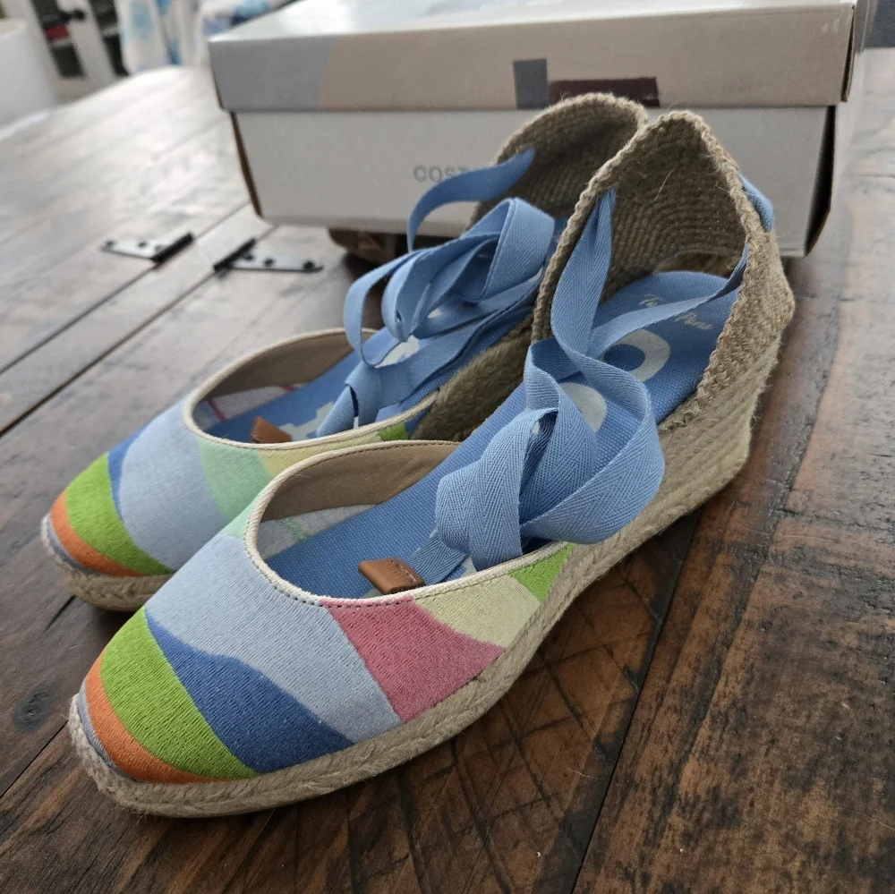 Toni Pons Costa Brava Collection Castell Waves Multicolor Espadrille Sandal. Siz